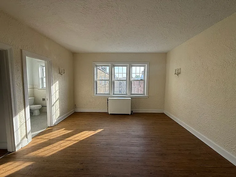 Bayard Manor Apartments — Photo 29
