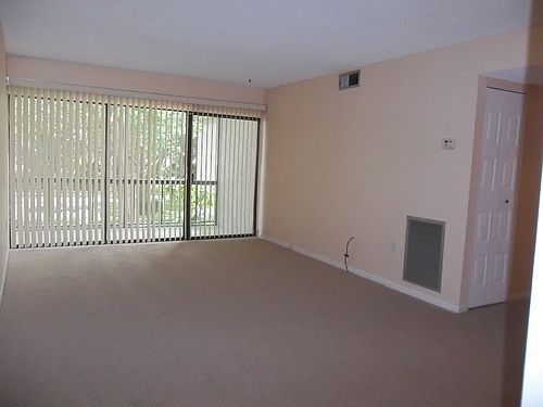 3rd image of 3288 S Semoran Blvd APT 22