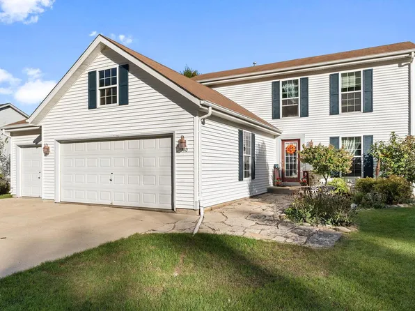 740 Hidden Lake COURT SOUTH South, Slinger, WI 53086