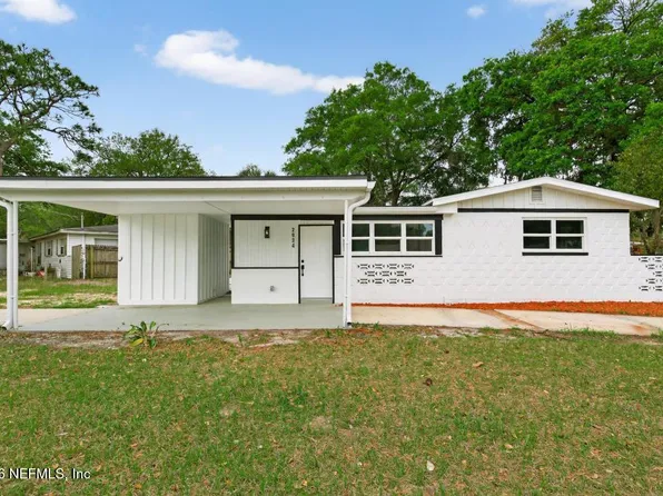 2934 STONEHURST Road W, Jacksonville, FL 32277