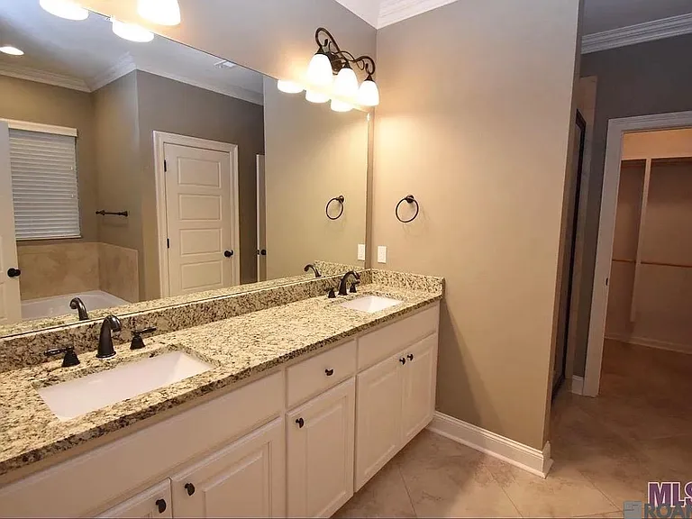 14142 Watercrest Ln — Photo 13