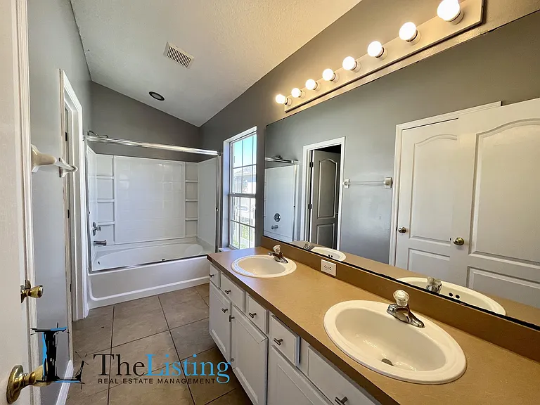 7125 Red Lantern Dr — Photo 10