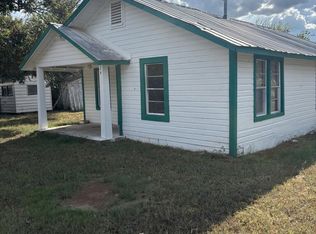 624 N Spring St, Mason, TX 76856