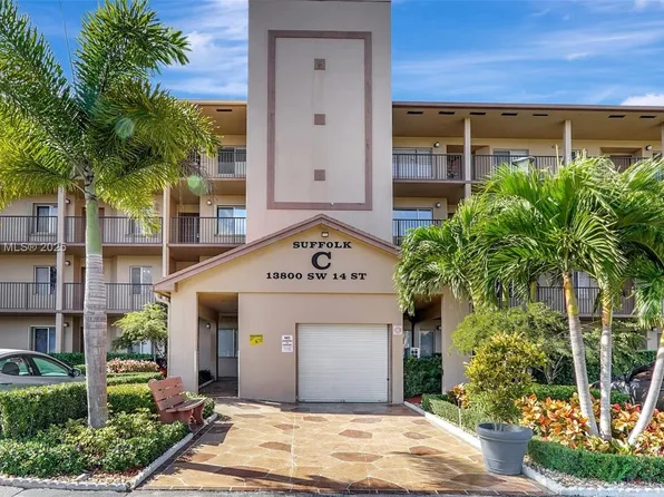 13800 SW 14th St APT 210C, Pembroke Pines, FL 33027