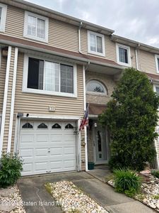 21 Claudia Ct, Staten Island, NY, 10303