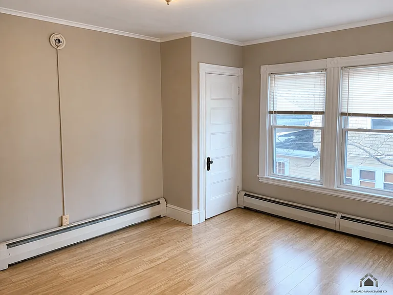 16 West St — Photo 9