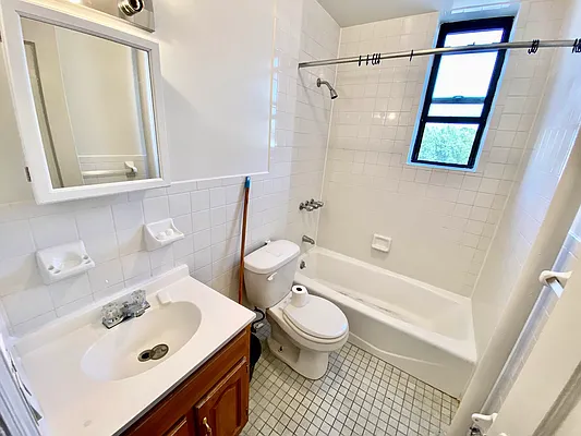 Rented by Realty Nerd | media 21