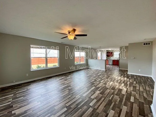 8014 Harshaw Dr — Photo 6