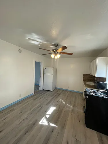 5656 W Adams Blvd #2 Photo 1