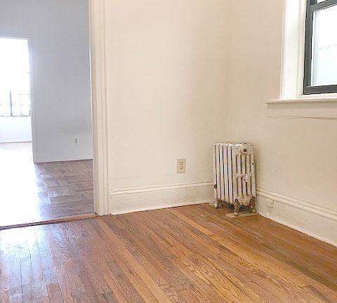 5th image of 26 Perry St APT 5C