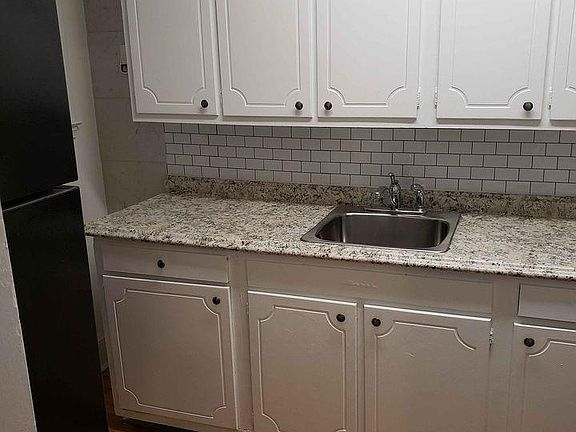 3rd image of 7259 Holabird Ave Floor 1