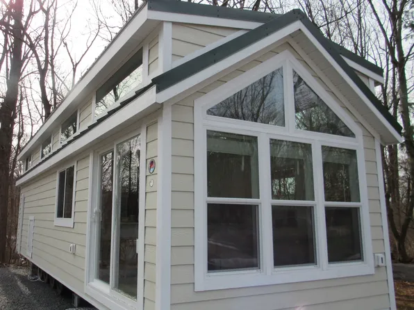 576 Yellow Hill Rd #12, Narvon, PA 17555