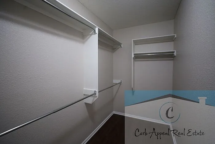 3883 Saddlecrest Dr — Photo 11