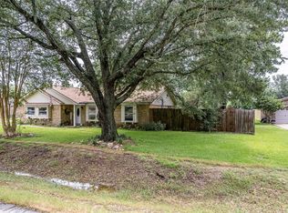5814 Russell Ln, Baytown, TX 77521