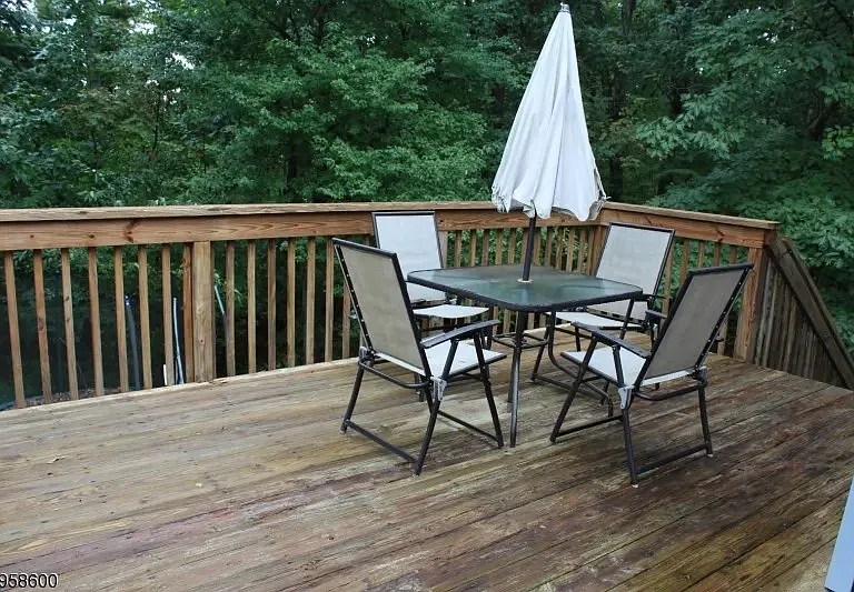 53 Hendrickson Dr — Photo 20