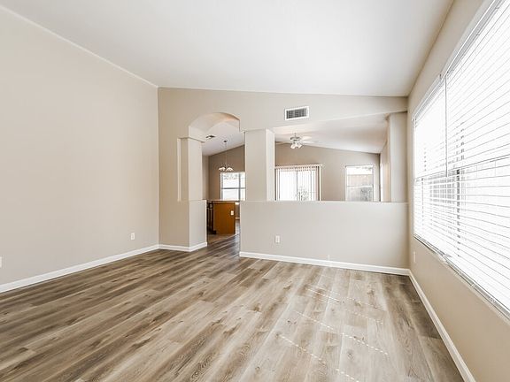 4th image of 3034 W Melinda Ln