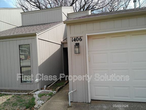 2nd image of 1406 Mary Lee Ln