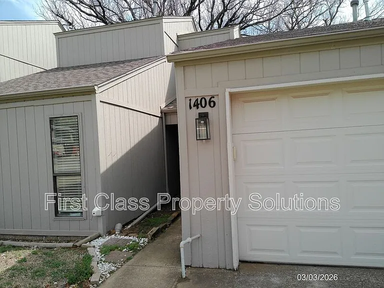 1406 Mary Lee Ln — Photo 2