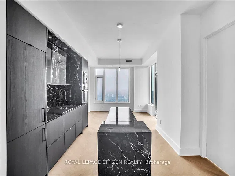 11 Yorkville Ave #6007 — Photo 7
