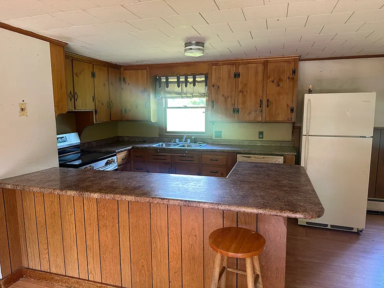 36 Mount Mica Rd — Photo 2