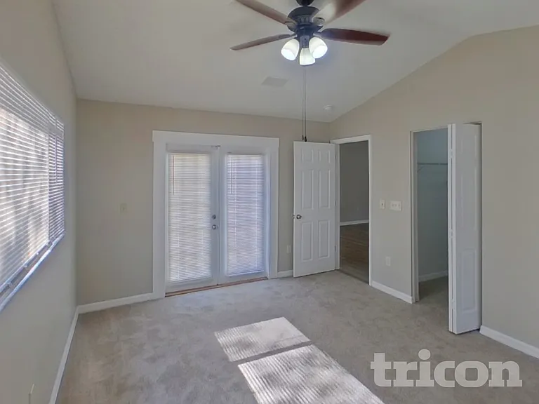 4726 Bloom Dr — Photo 7