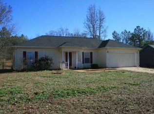 592 Pendergrass Dr, Statham, GA 30666