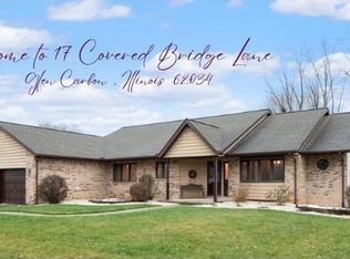 17 Covered Bridge Ln, Glen Carbon, IL