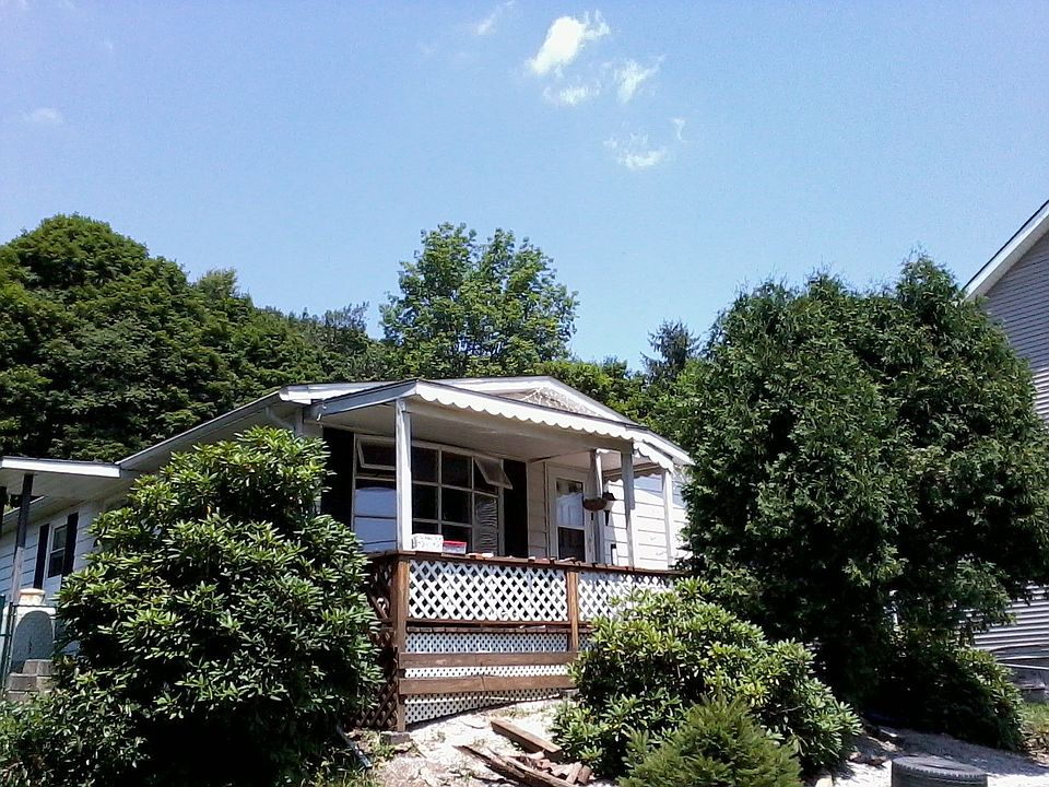 518 FRONT PORCH VIEW