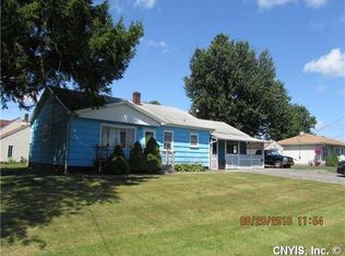 8975 Florence St, Brewerton, NY 13029