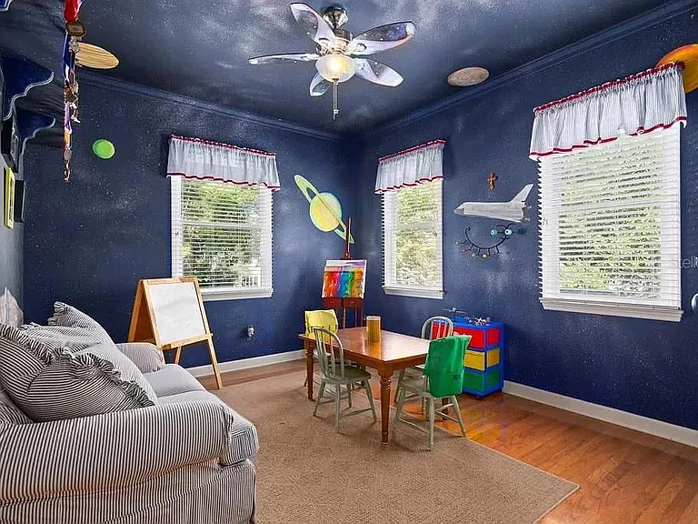 1119 Belleaire Cir — Photo 39