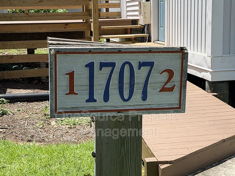 1707 S Calhoun St #2 — Photo 3
