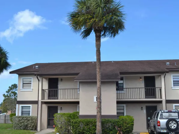 1076 Ellen Ct, Melbourne, FL 32935