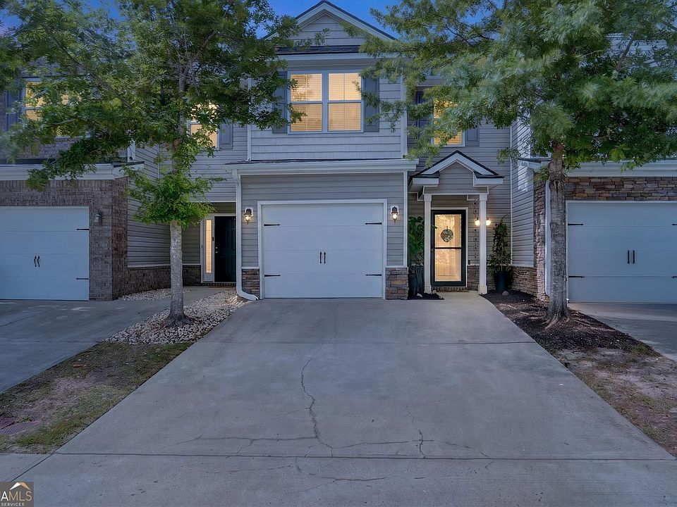 1st image of 40 Cantle Dr