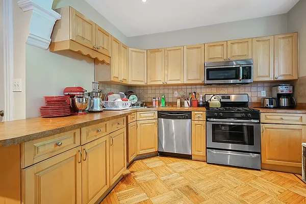 Rented by Avenue Sotheby's International Realty | media 3