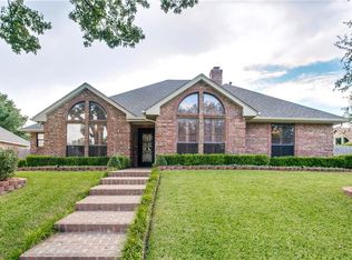 6928 Tameron Trl, Fort Worth, TX 76132
