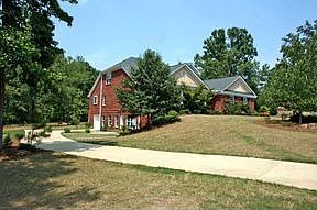 2nd image of 140 Sedgefield Dr