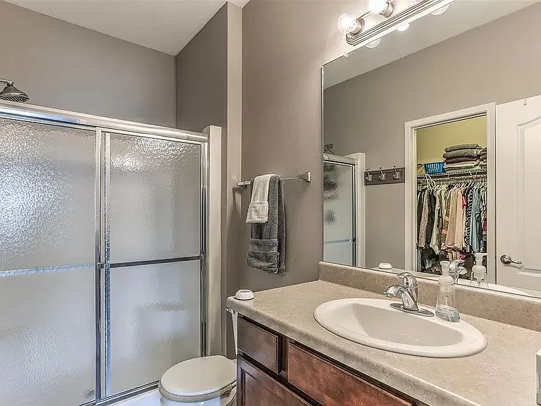 7033 S 183rd Ave — Photo 14