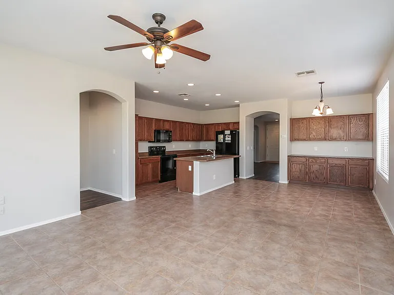 10110 W Payson Rd — Photo 4