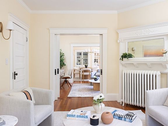 3rd image of 255 Walnut St #B