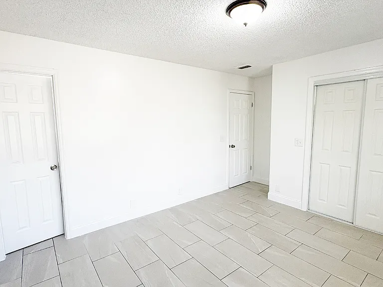 1331 S Federal Hwy #4 — Photo 10