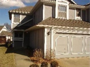 12007 Grandview St, Overland Park, KS 66213