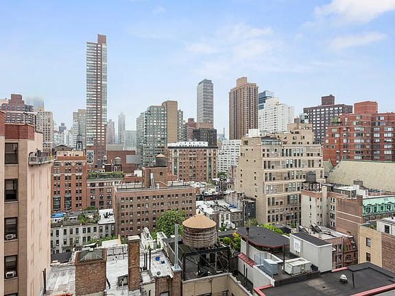 4th image of 116 W 72nd St APT 16D