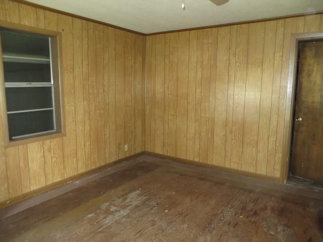 2nd image of 826 Frisco Ave