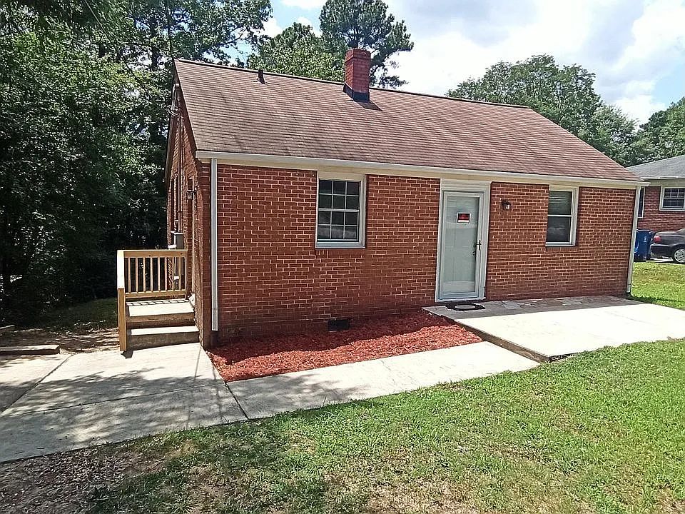 2 bed, 800 sqft, $1,595 — Photo 1