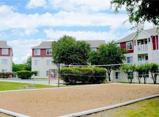 521 Sw Pkwy #102, College Station, TX 77840