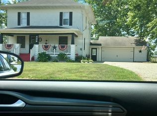 406 W Maple Ave, Libertyville, IA 52567