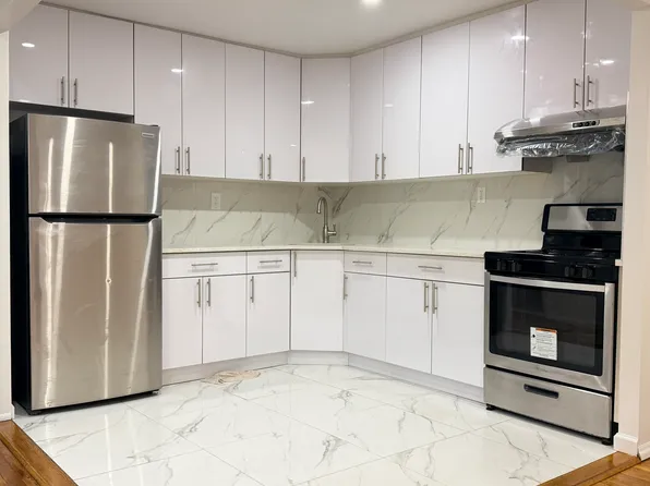 45-87 160th St Floor 3, Flushing, NY 11358