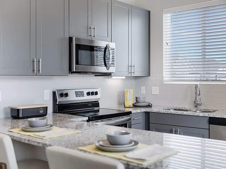 Avilla Oakridge - Houses for Rent — Photo 6