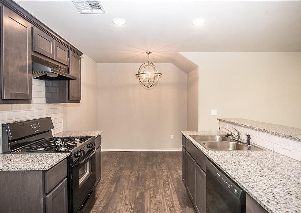 1st image of 8816 SW 45th St