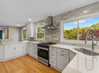 6963 N Range Line Rd, Glendale, WI 53209